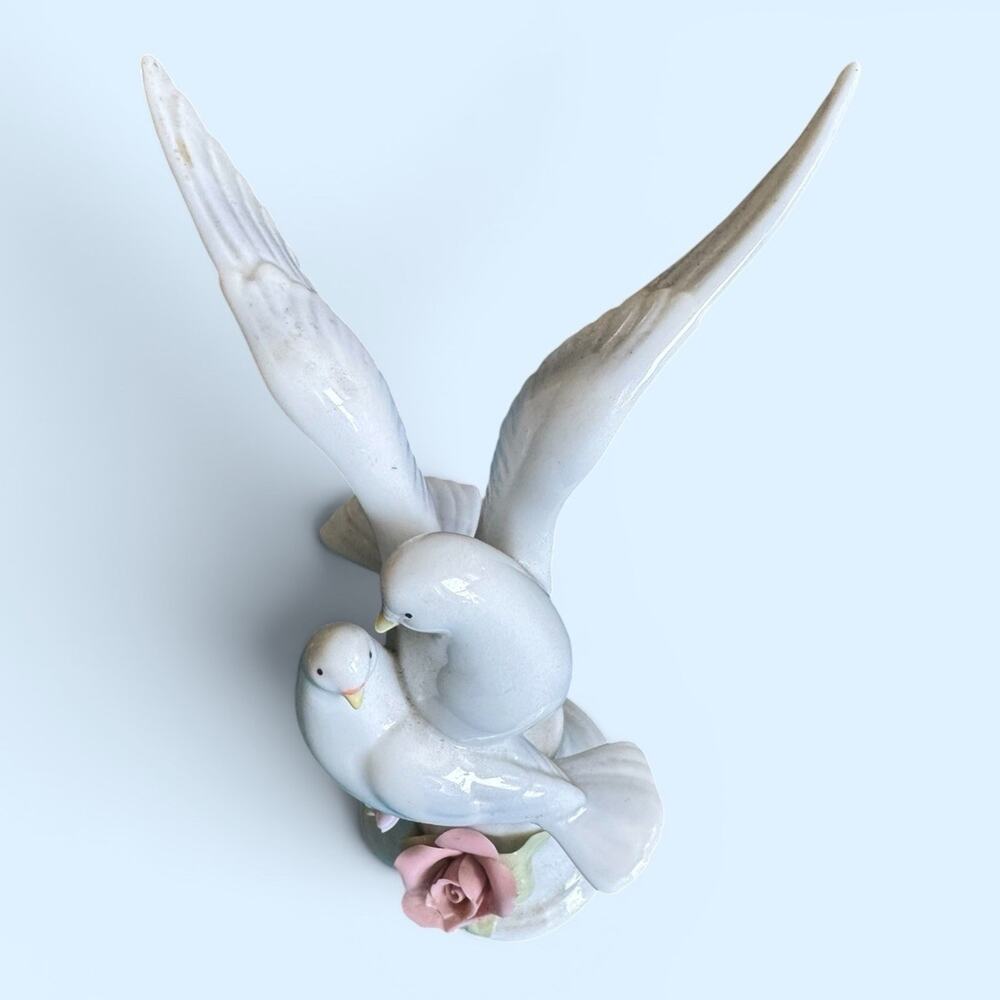 Doves Pair of Two with rose Adorable!